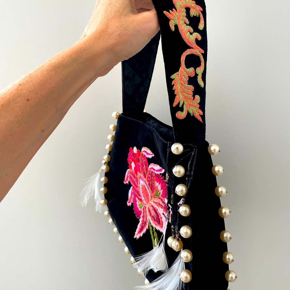 Handbag - Picture 3 of 6